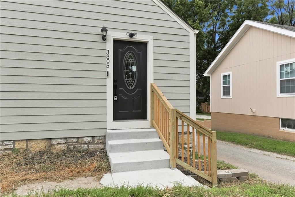 3305 Delavan Avenue, Kansas City, KS: listing photo 3