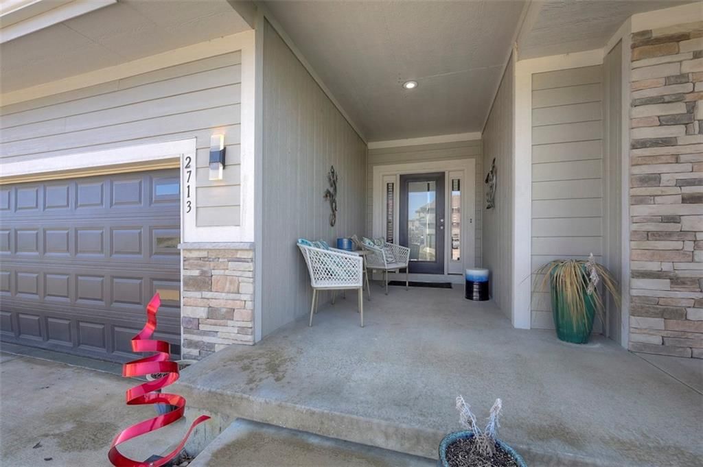2713 W Concord Drive — photo 4