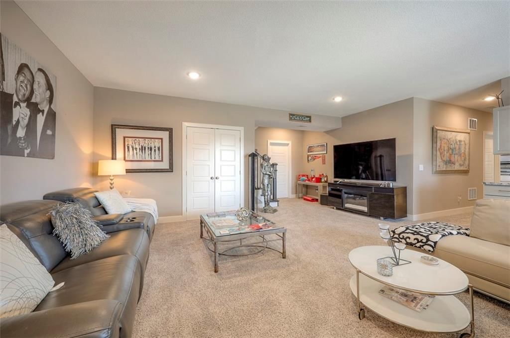 2713 W Concord Drive — photo 31