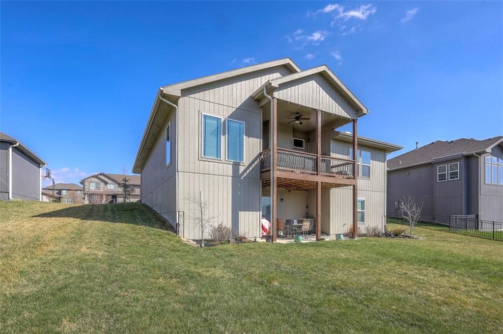 2713 W Concord Drive — photo 39