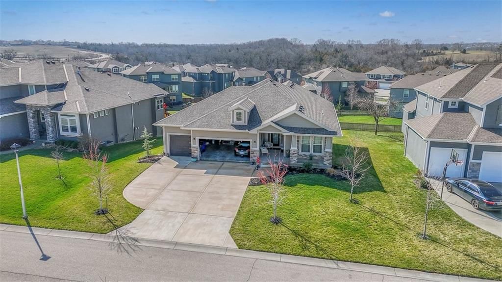2713 W Concord Drive — photo 44