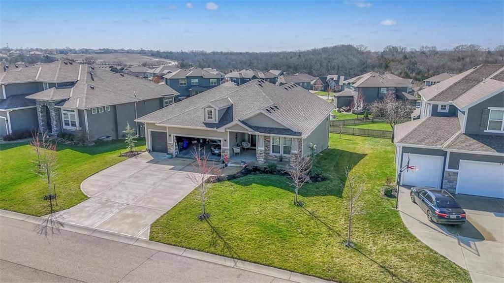 2713 W Concord Drive — photo 45