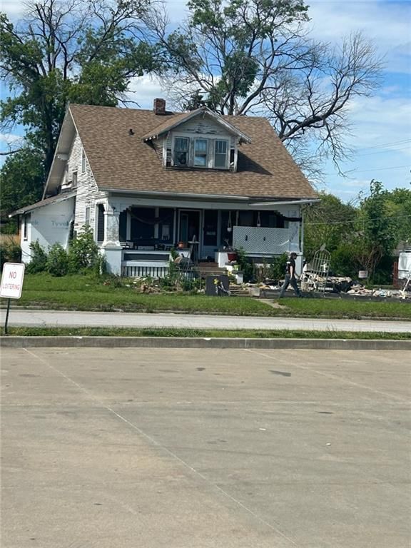 803 W Monroe Street — photo 1