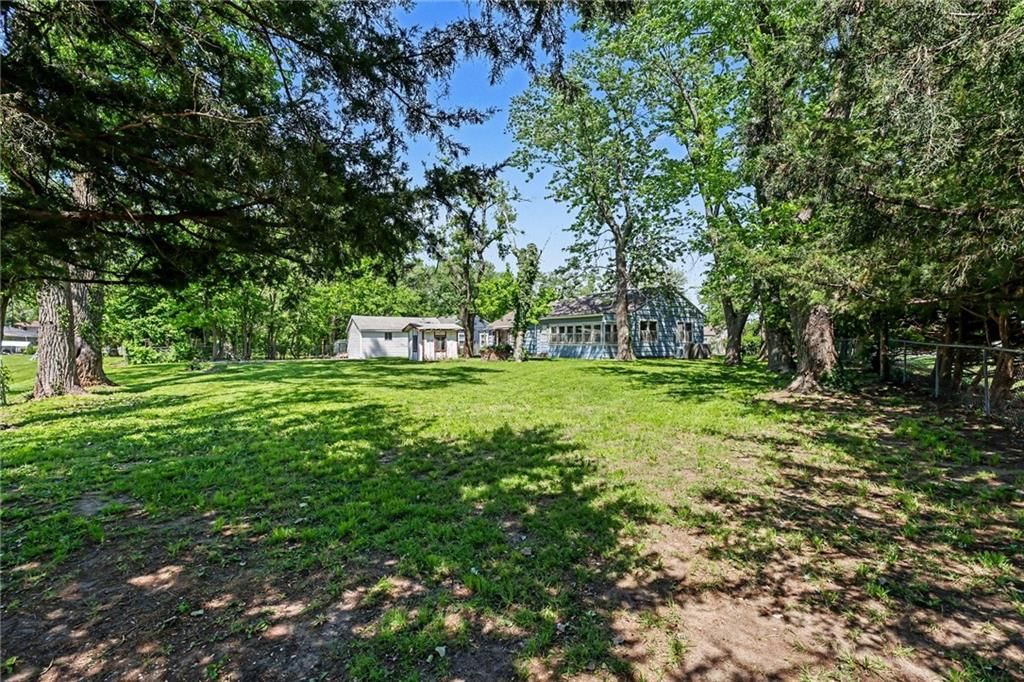 1037 S Brockway Street — photo 24