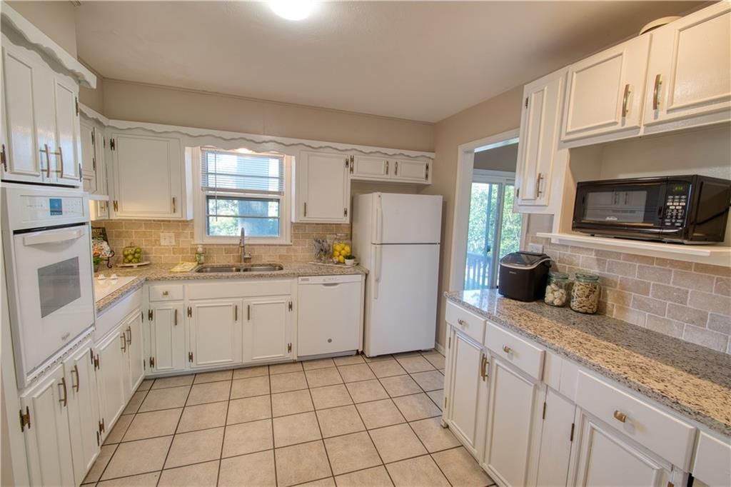 9200 Reeder Drive — photo 15