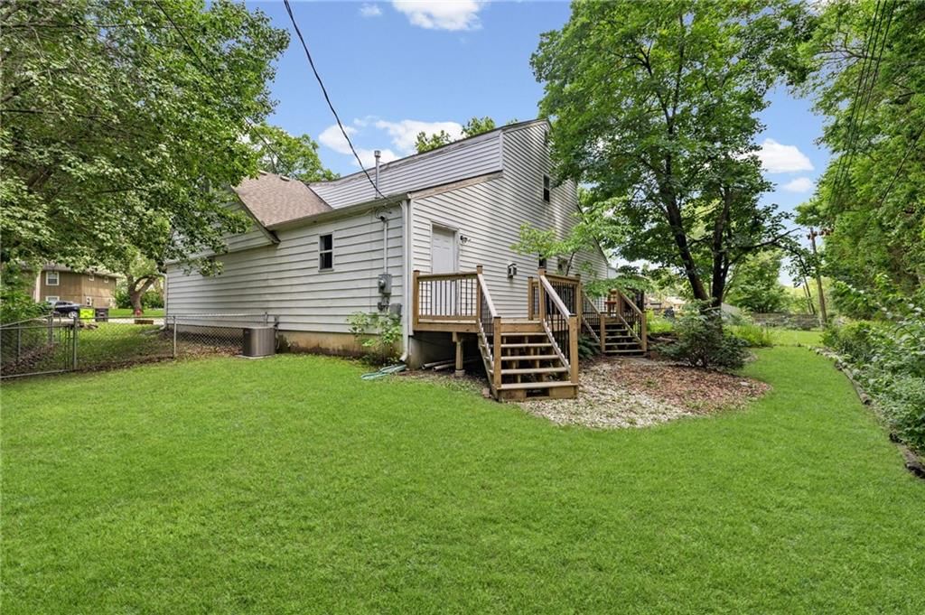912 Ridge Drive — photo 5