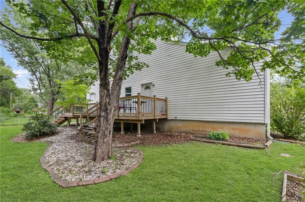 912 Ridge Drive — photo 7