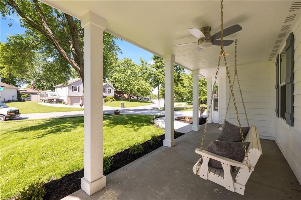800 Stone Brook Lane — photo 2