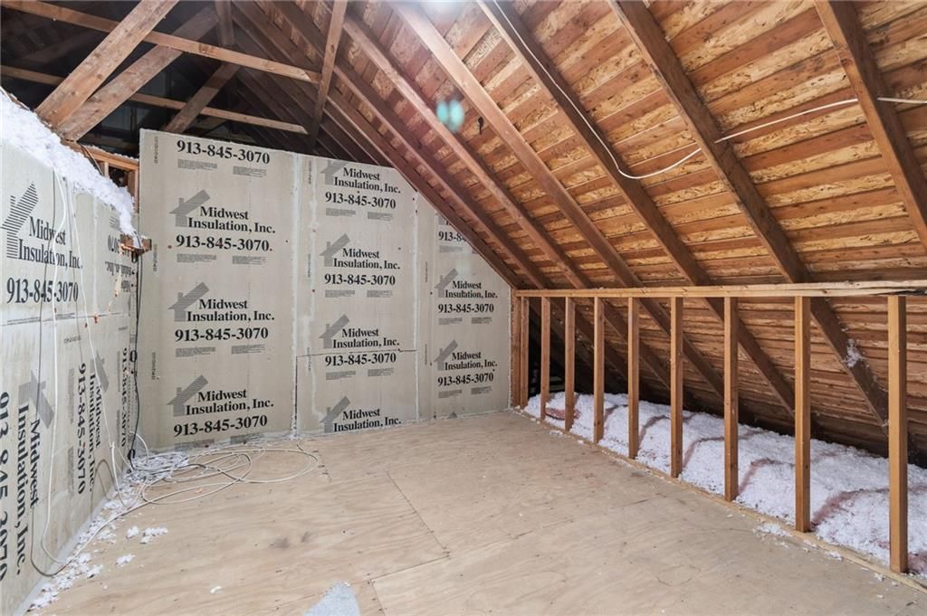 5733 N Pointe Terrace — photo 44