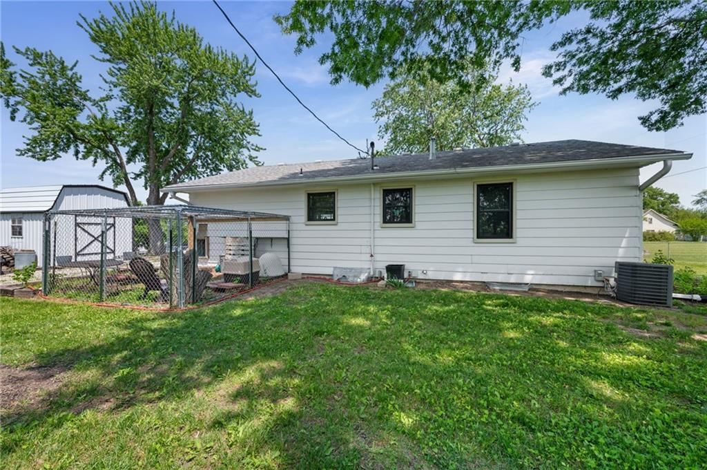 11508 NE Highway 69 N/A — photo 10