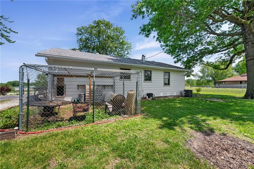 11508 NE Highway 69 N/A — photo 11
