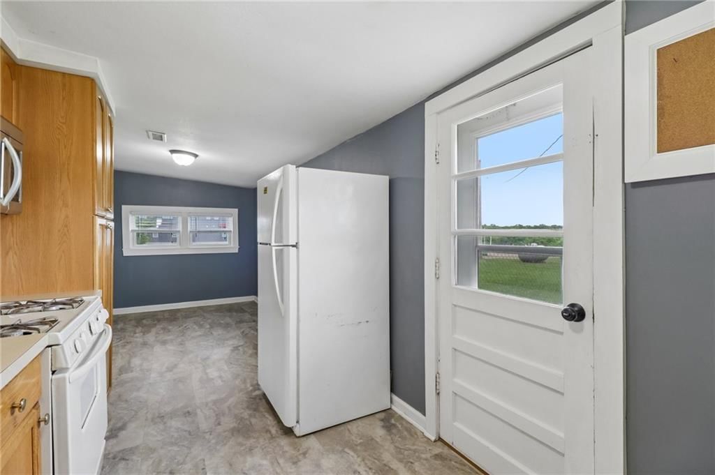 307 E 1100 Road — photo 13
