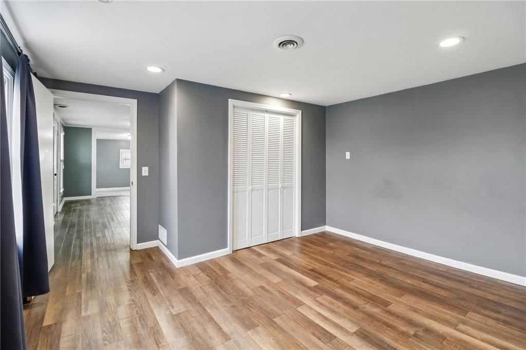 307 E 1100 Road — photo 16