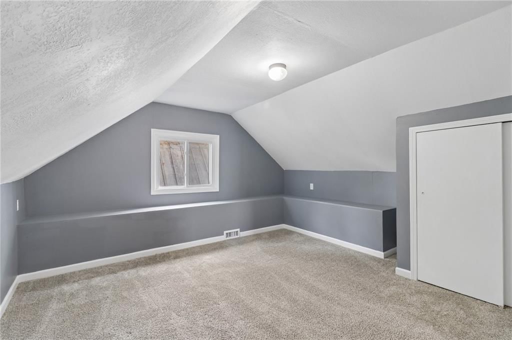 307 E 1100 Road — photo 31