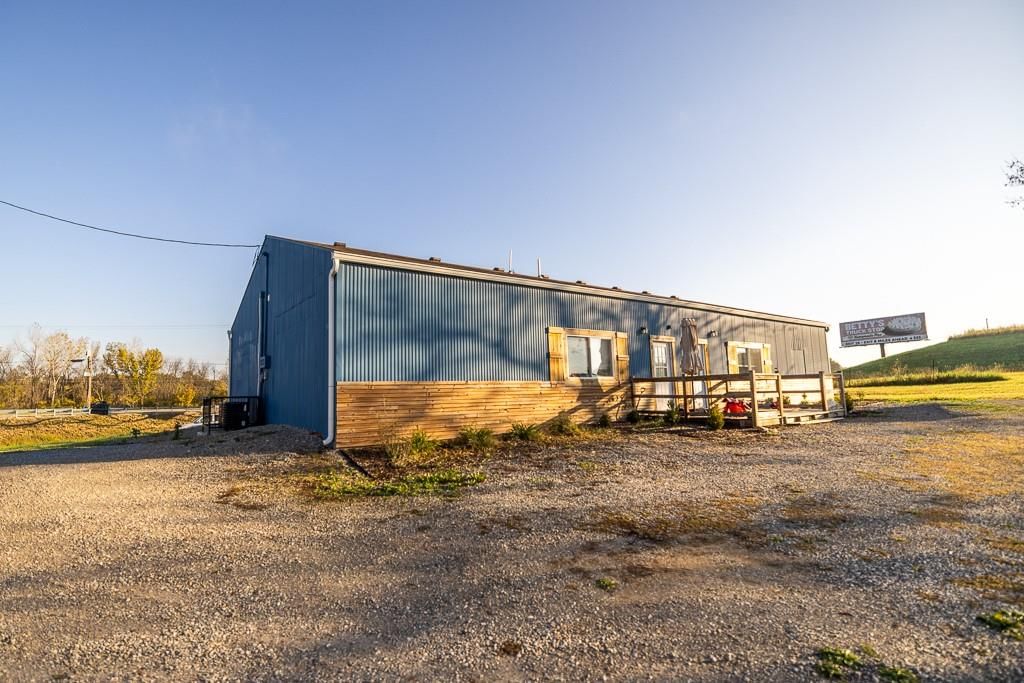 700 W 40 Highway — photo 29