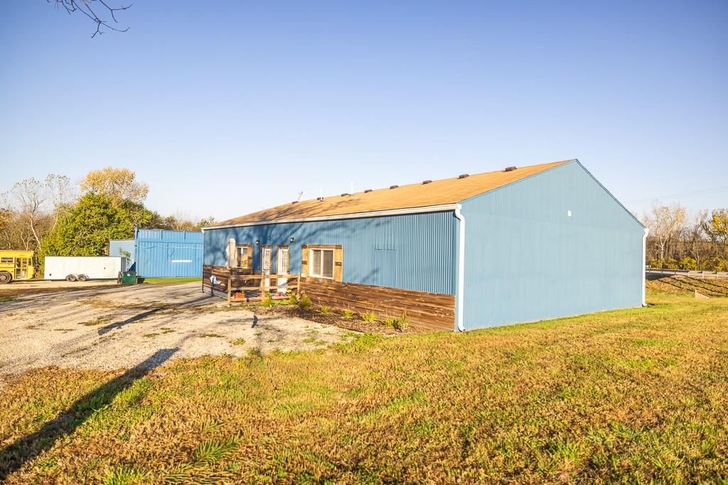 700 W 40 Highway — photo 31