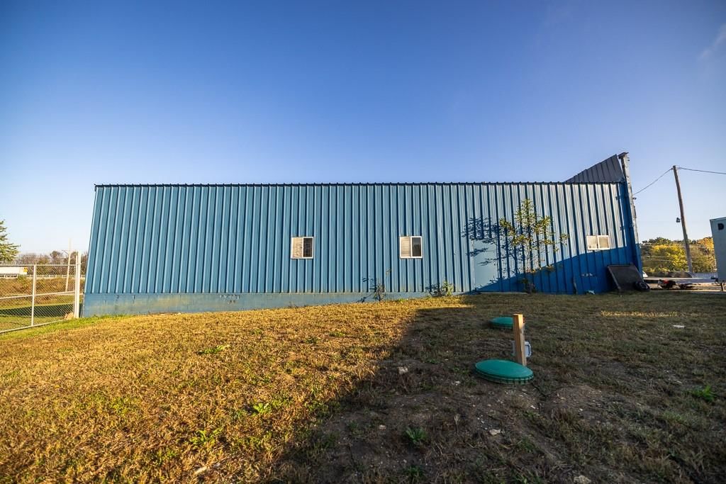 700 W 40 Highway — photo 35