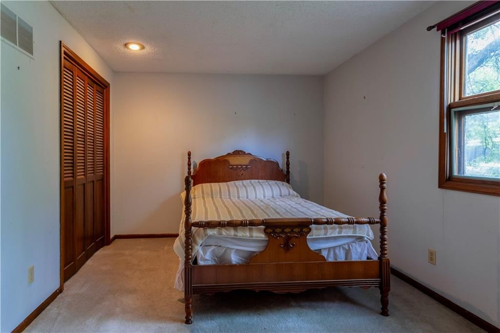 538 Lindley Drive — photo 26