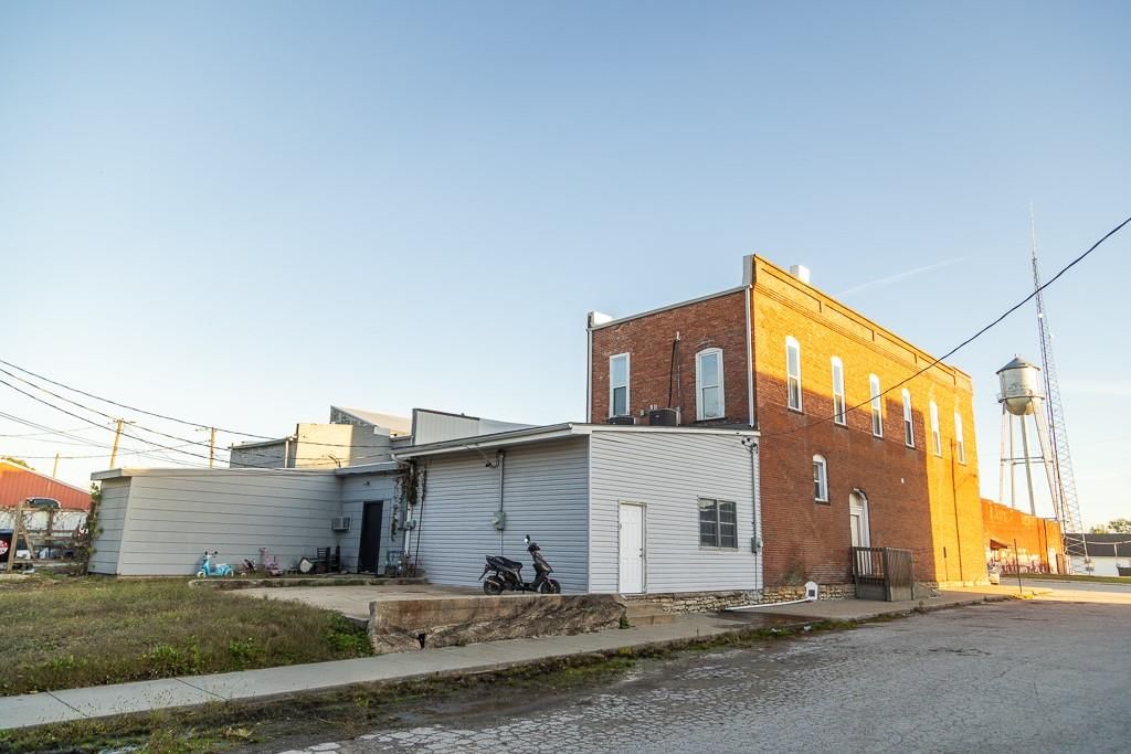 221 Main Street — photo 12