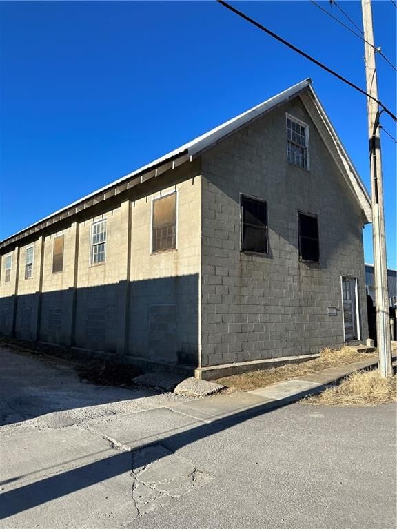 123 N Main Street — photo 26