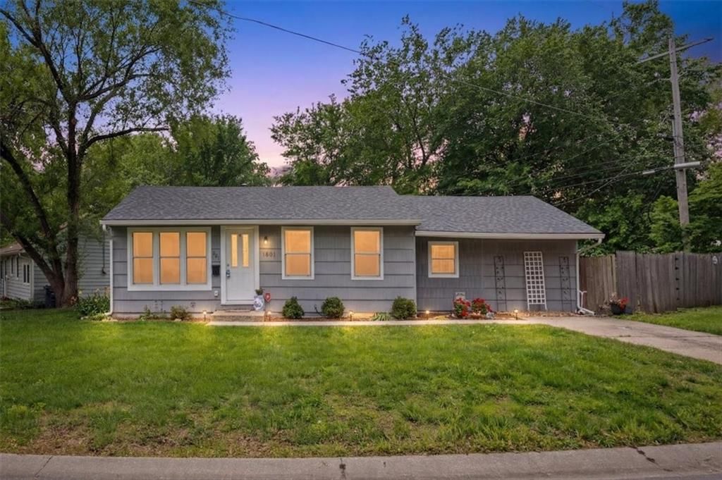 301 S Sunset Drive — photo 3