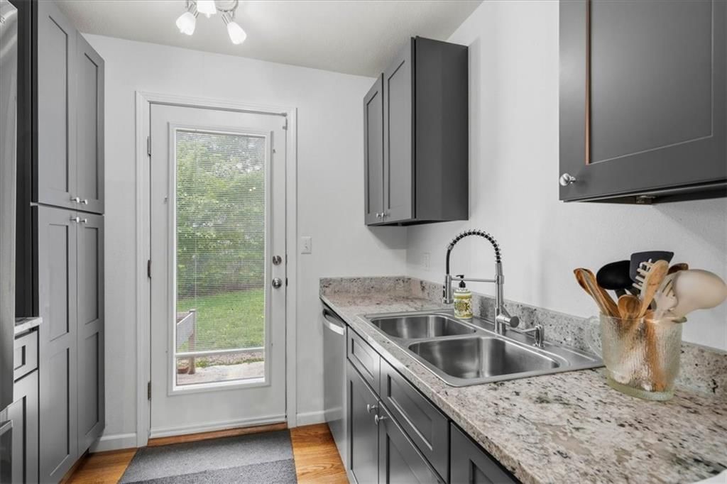 301 S Sunset Drive — photo 12