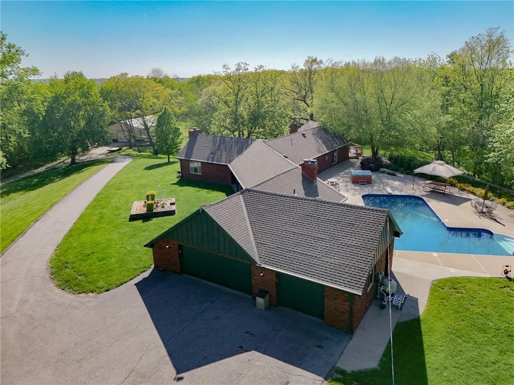 501 SE Mount Zion Road — photo 9