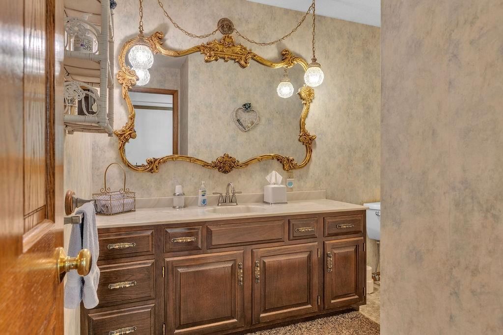 501 SE Mount Zion Road — photo 28
