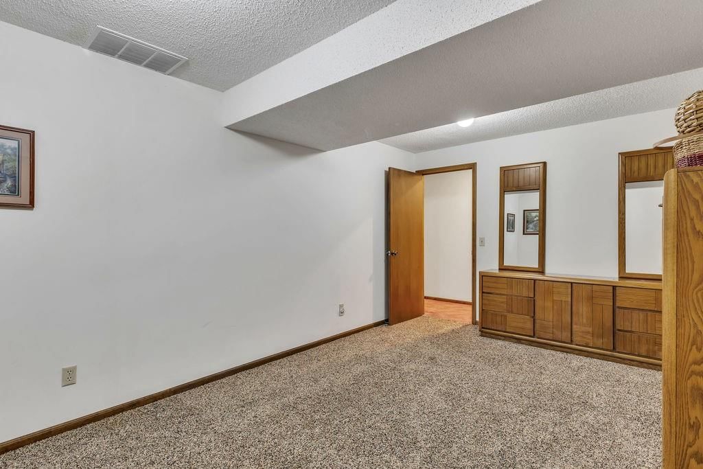 501 SE Mount Zion Road — photo 66