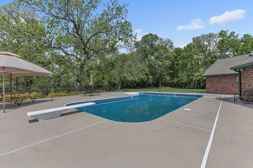 501 SE Mount Zion Road — photo 85