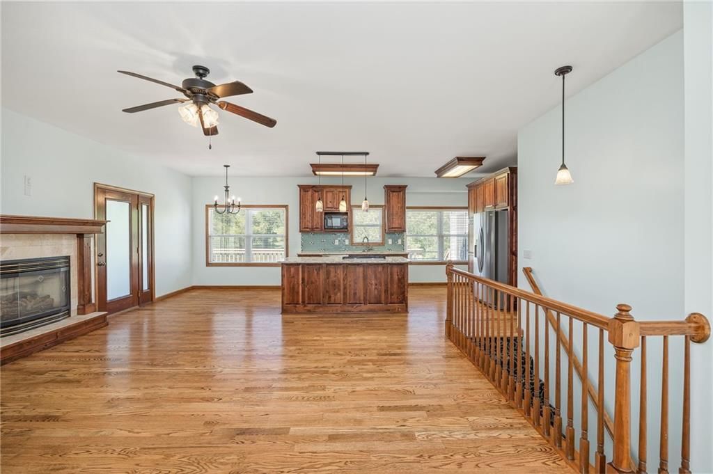 128 Lakeview Drive — photo 11