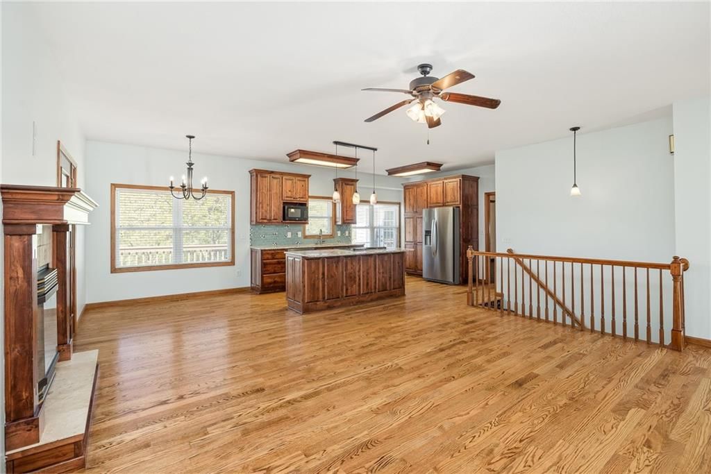 128 Lakeview Drive — photo 12