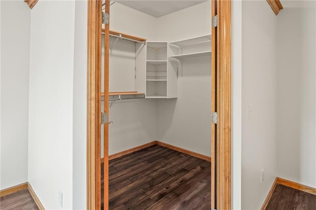 128 Lakeview Drive — photo 20
