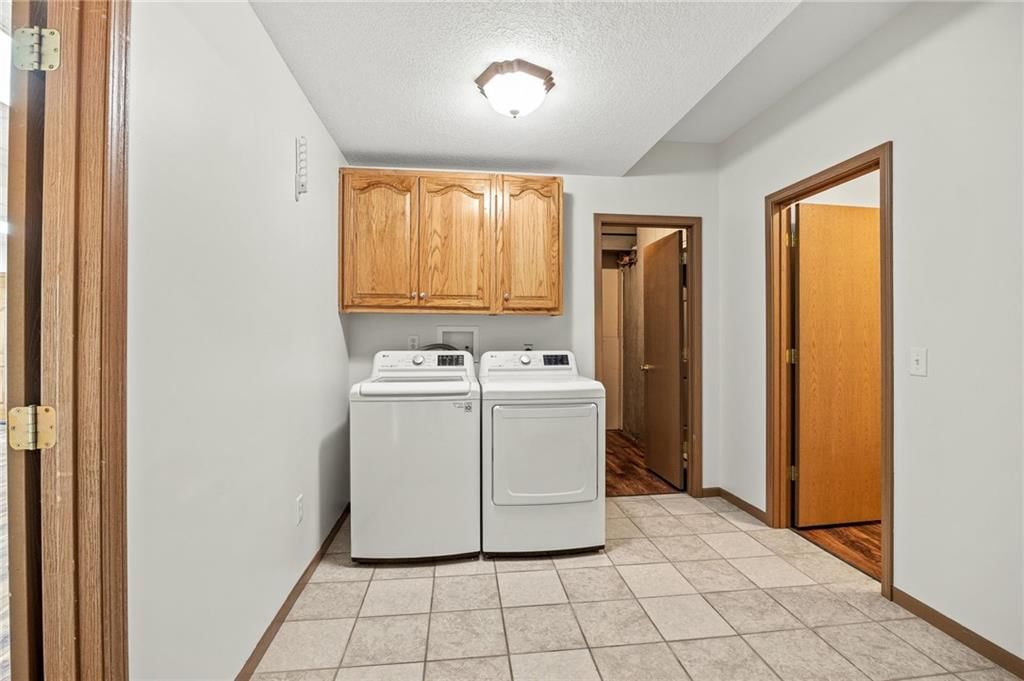 128 Lakeview Drive — photo 35