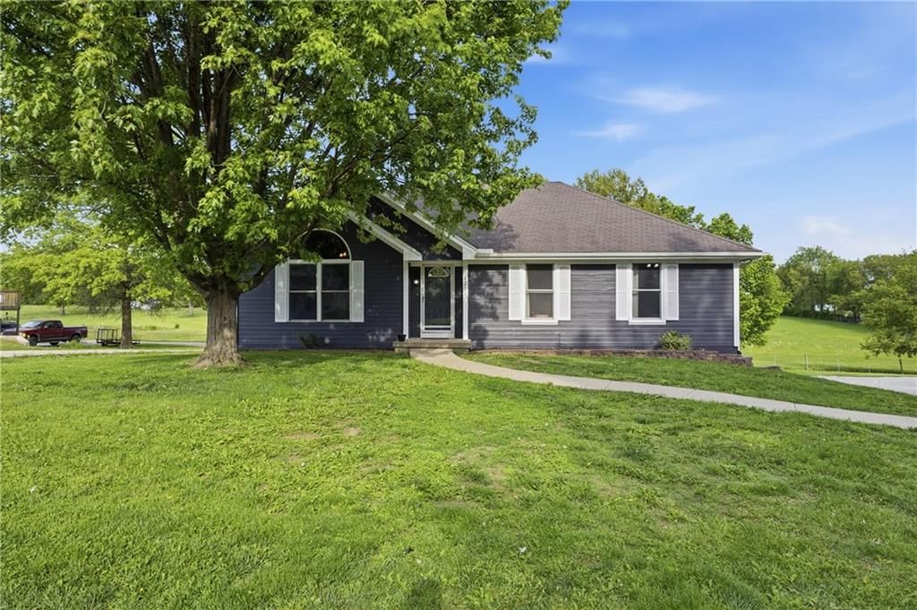 1201 S OAK Street, Plattsburg, MO