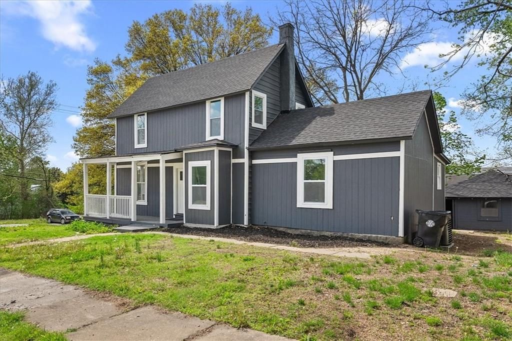 125 S Cambell Street — photo 2