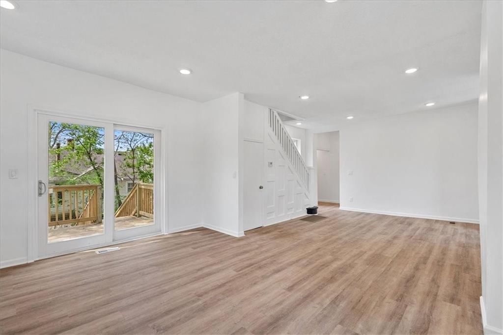 125 S Cambell Street — photo 5