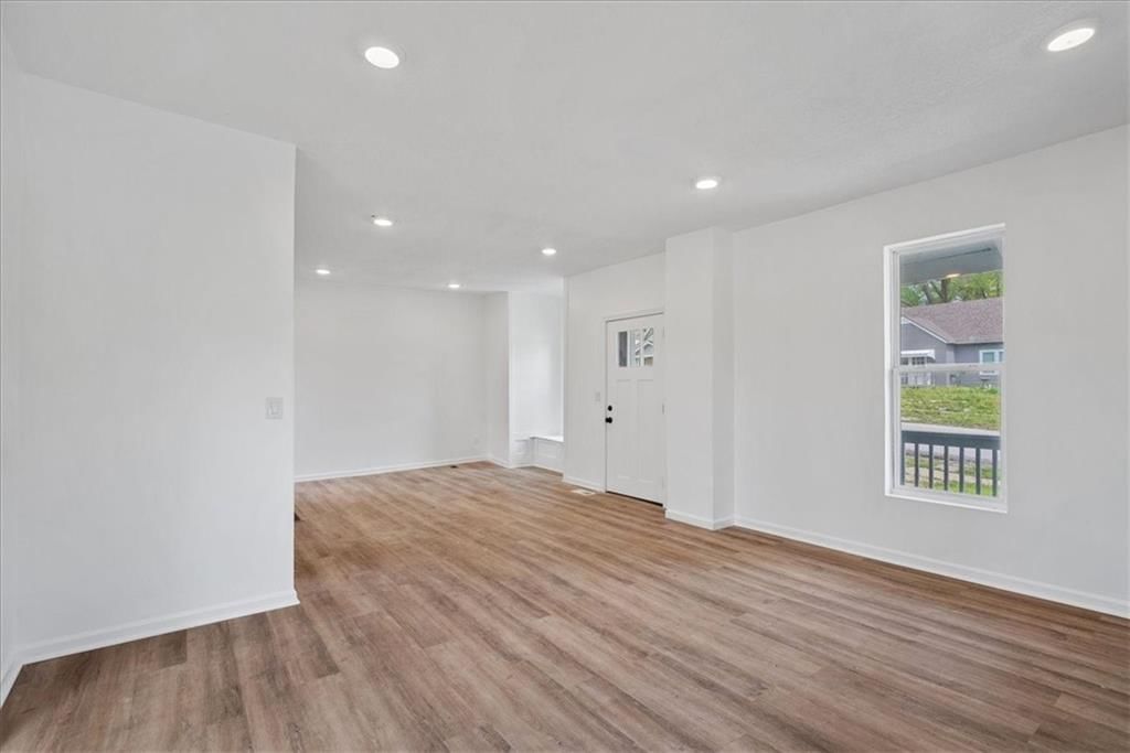 125 S Cambell Street — photo 6