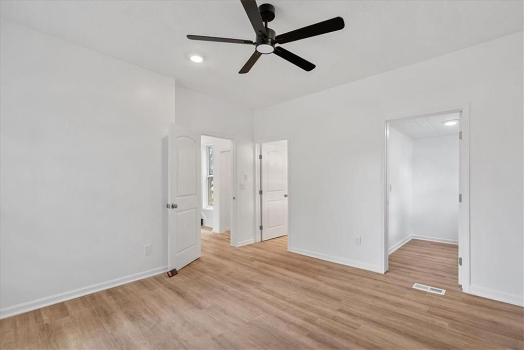 125 S Cambell Street — photo 10