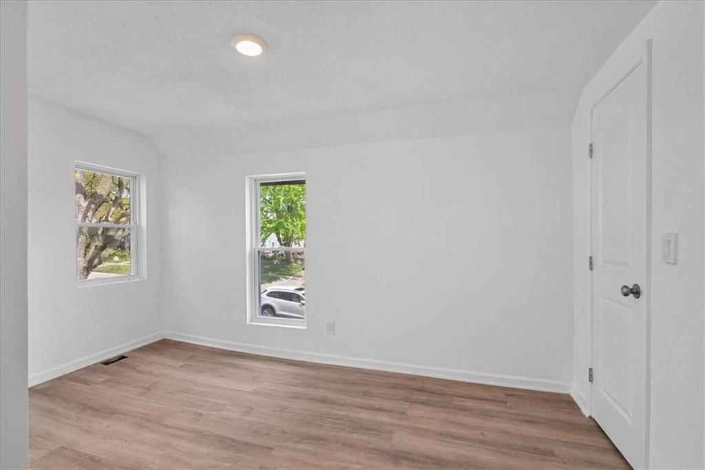 125 S Cambell Street — photo 15