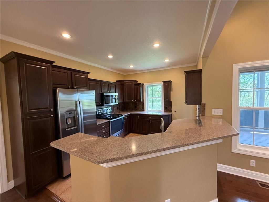 14060 Millstone Boulevard — photo 4