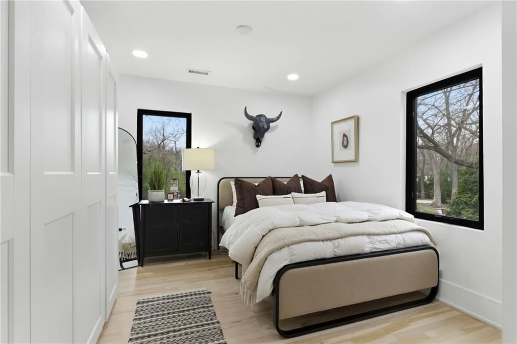 5500 Mission Road — photo 32
