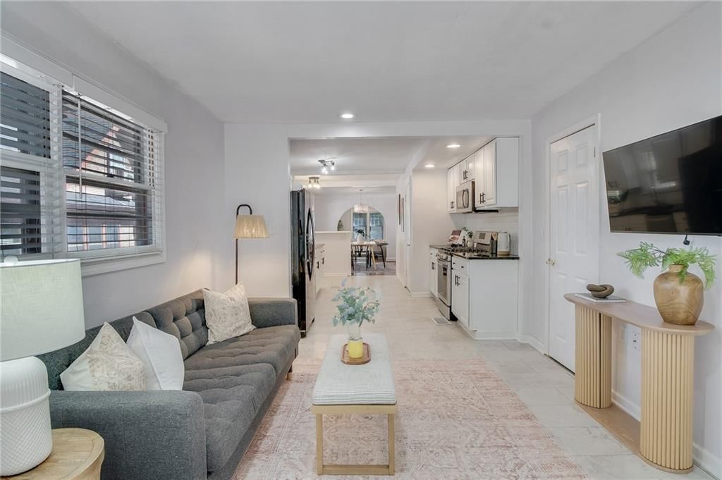 6 E 70th Terrace — photo 12