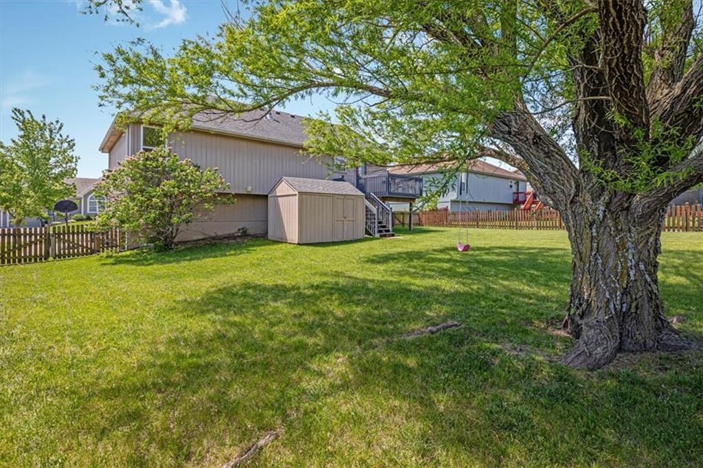 1114 Melody Court — photo 35