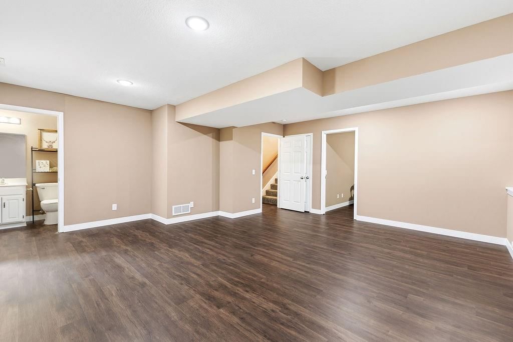 502 Alexandria Court — photo 28