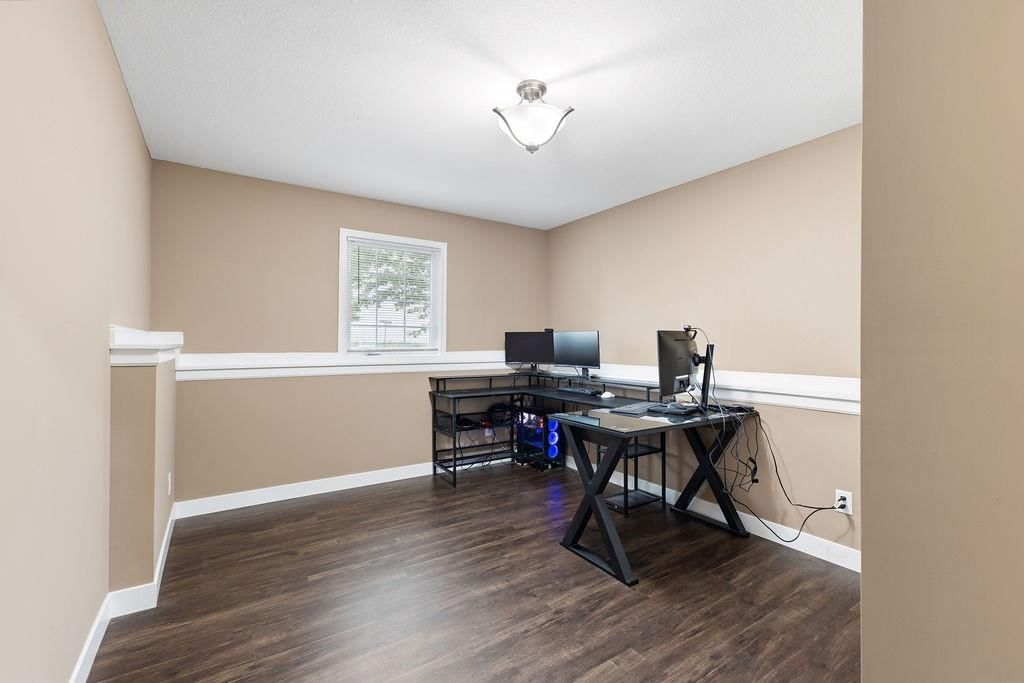 502 Alexandria Court — photo 30