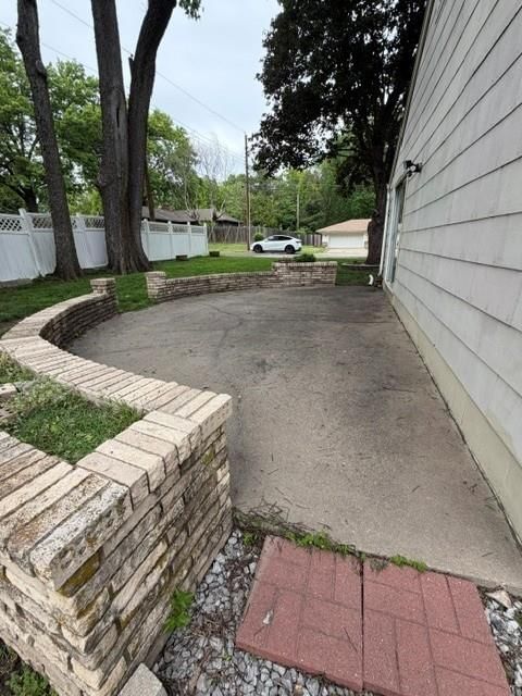 10801 E 64th Terrace — photo 37