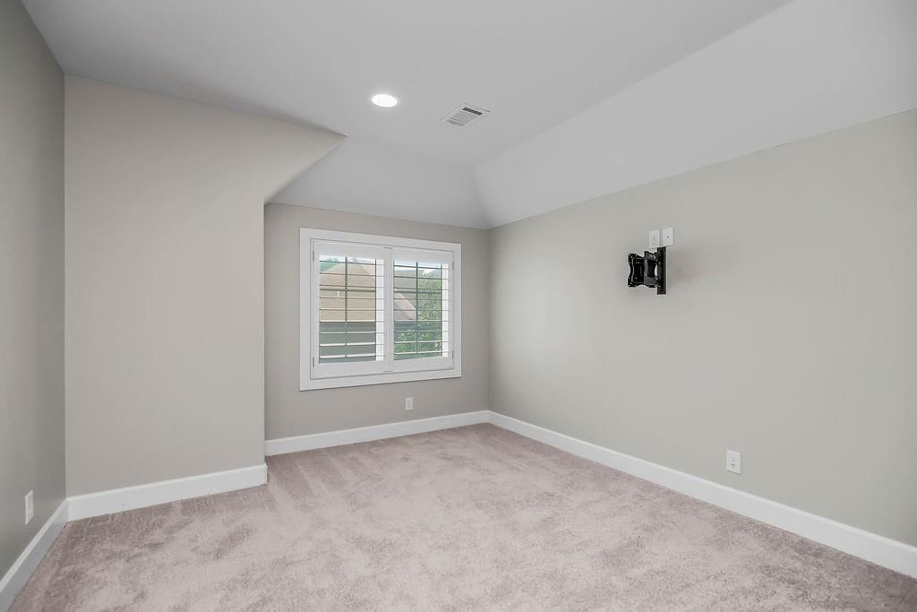 4614 NE Park Springs Court — photo 25