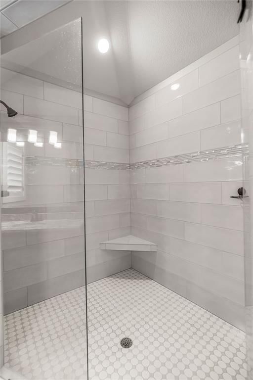 4614 NE Park Springs Court — photo 31