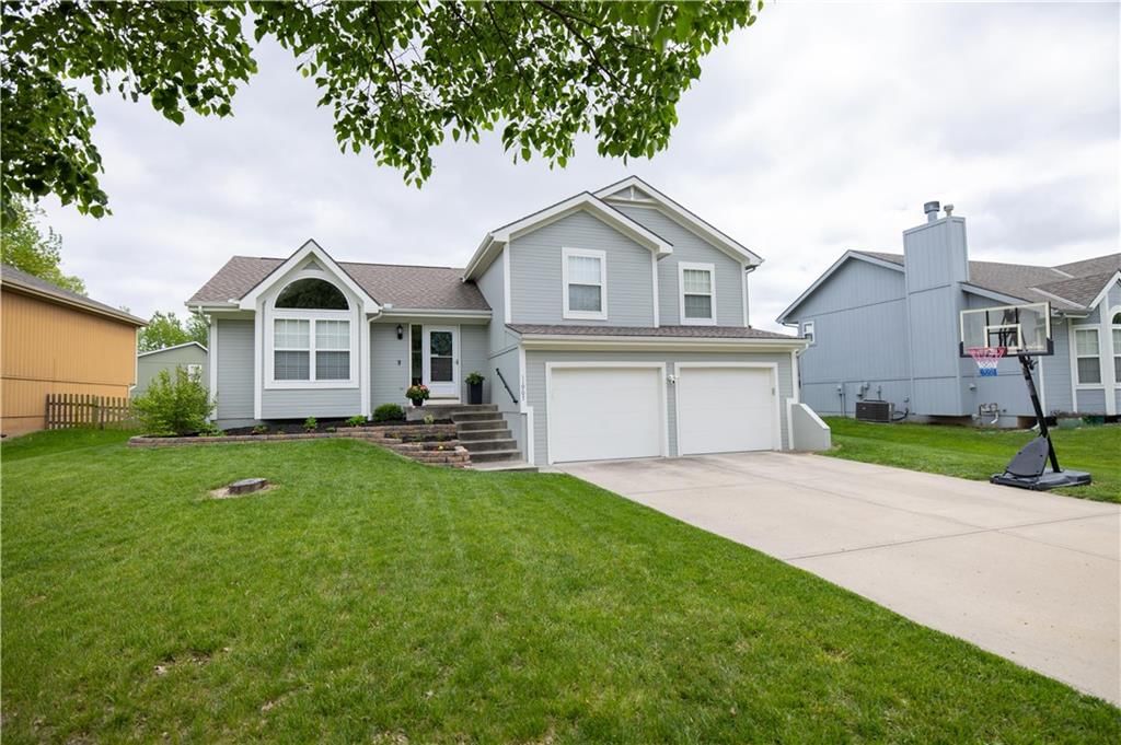 11907 N Holmes Court — photo 2